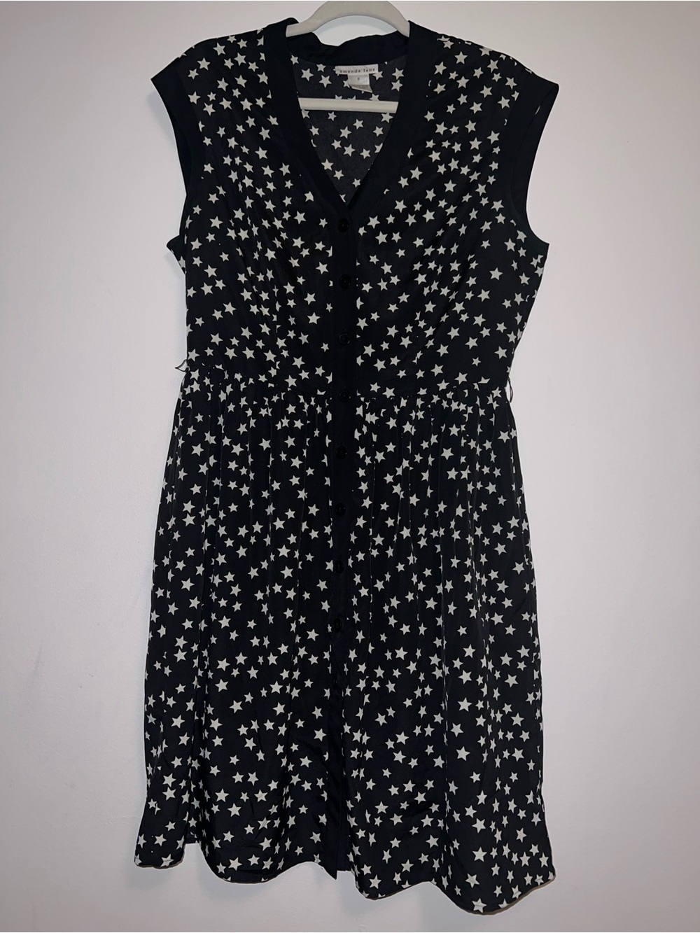 Amanda Lane Black and ivory Star Print Dress Button Up Novelty